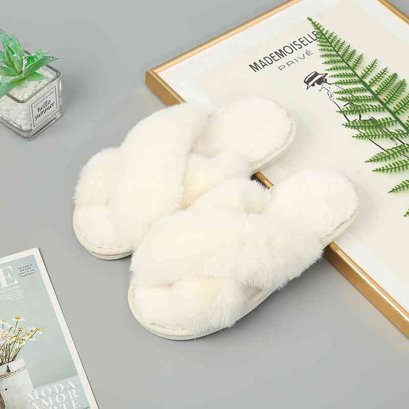 Faux Fur Crisscross Strap Slippers